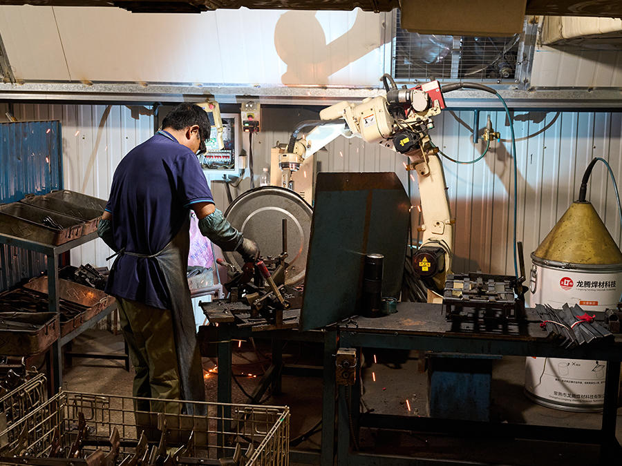 生產(chǎn)車(chē)間